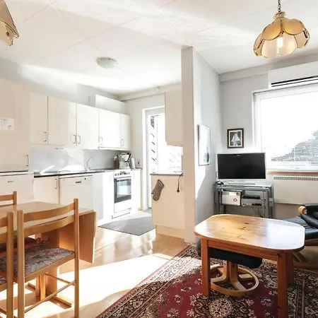 Two-Bedroom Apartment In Allinge *