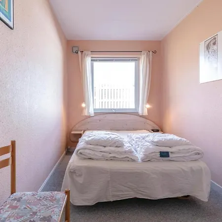 Two-Bedroom Apartment In Allinge